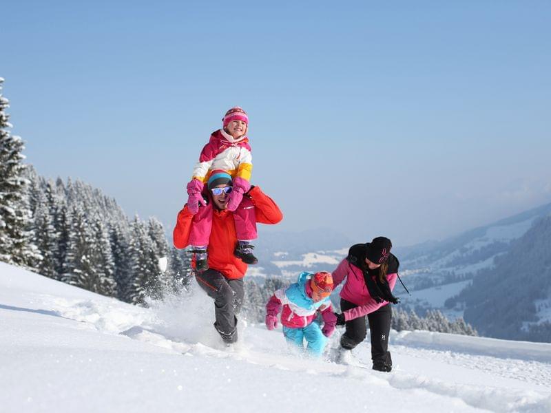 Familienurlaub im Winter mit Kindern